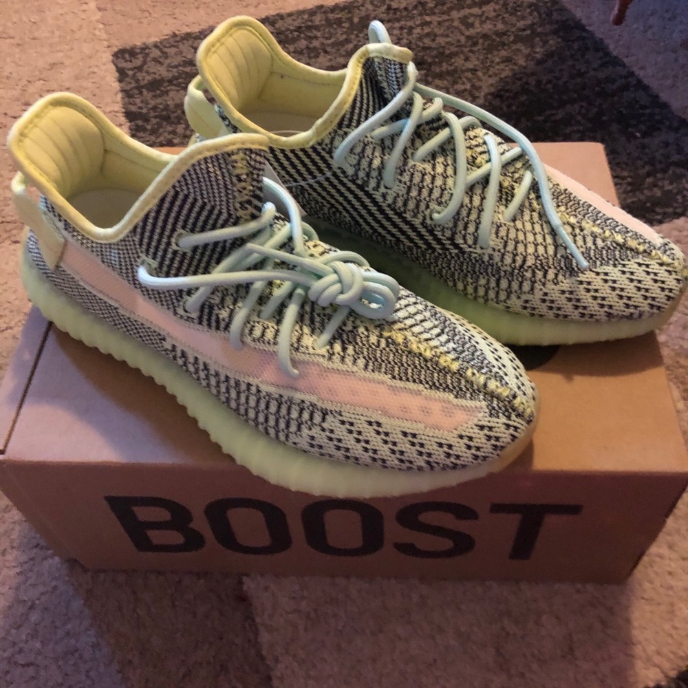 Yeezy boost 350 size 8